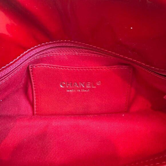 Chanel Mademoiselle Bowling Bag Quilted Patent Leather Red - Picture 8 of 12
